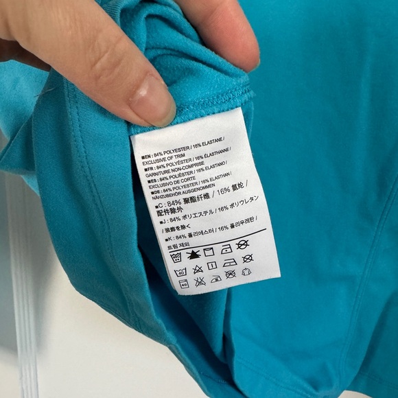 Vintage Arc’teryx 3/4 Zip Base Layering long sleeved Top with Thumb Holes - Picture 7 of 9